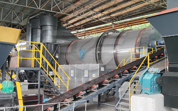 白酒糟烘干現(xiàn)場 白酒糟烘干現(xiàn)場